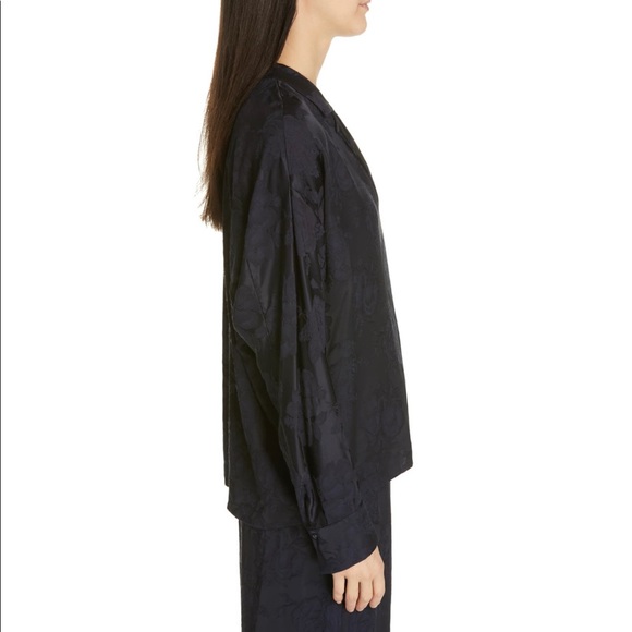 VINCE Pajama style jacquard satin floral blouse - Picture 2 of 12